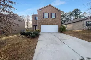 5485 Waverly Dr, Atlanta, GA 30349 - Photo 1