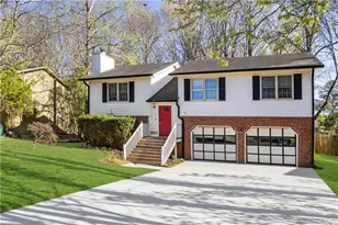 3878 Trenton Dr, Snellville, GA 30039 - Photo 2