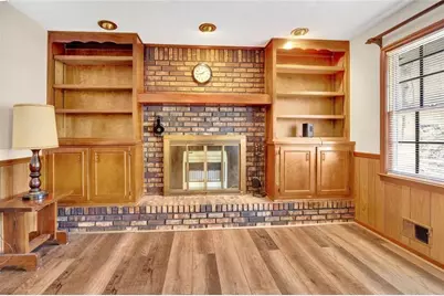 395 SW Cedar Lane SW, Conyers, GA 30094 - Photo 8
