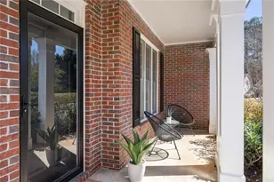 1972 Barrett Knoll Circle NW, Kennesaw, GA 30152 - Photo 2