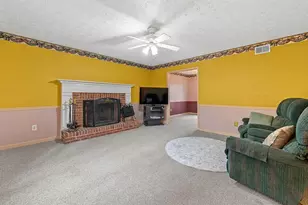 120 Chateau Cir, Fayetteville, GA 30215 - Photo 6