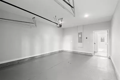 2017 Ocean Drive, Atlanta, GA 30318 - Photo 2