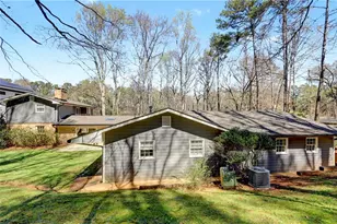5213 Oxbow Rd, Stone Mountain, GA 30087 - Photo 6