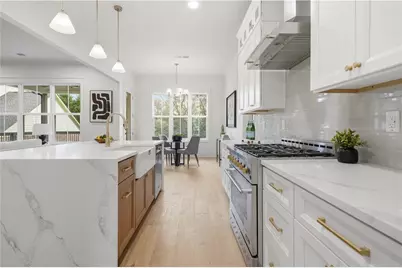 318 Vinings Walk NW, Gainesville, GA 30501 - Photo 10