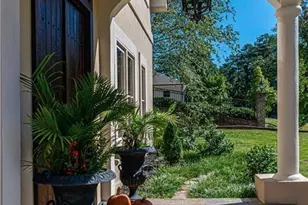 2201 Abby Ln NE, Atlanta, GA 30345 - Photo 4