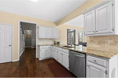 4409 Chatham View Drive, Buford, GA 30518 - Photo 18