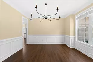 4409 Chatham View Dr, Buford, GA 30518 - Photo 6