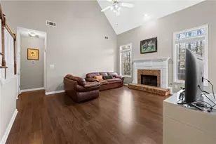 4409 Chatham View Dr, Buford, GA 30518 - Photo 12