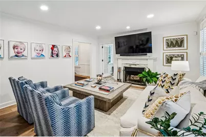 1892 Greystone Road NW, Atlanta, GA 30318 - Photo 8