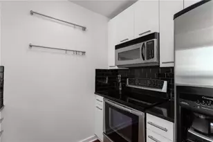 3324 Peachtree Rd NE, Atlanta, GA 30326 - Photo 8