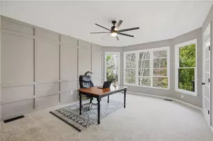 1021 Fairecroft Ct, Suwanee, GA 30024 - Photo 6