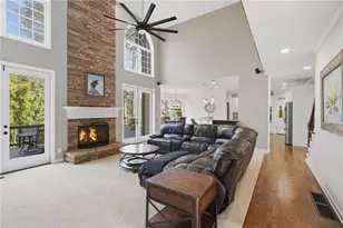 1021 Fairecroft Ct, Suwanee, GA 30024 - Photo 2