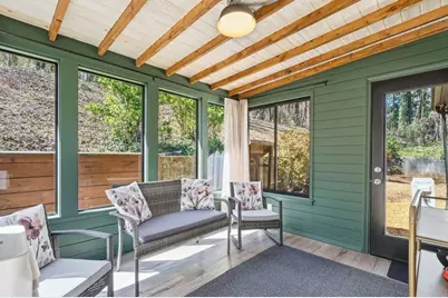 648 Dogwood Drive, Lawrenceville, GA 30046 - Photo 22