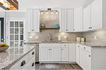 648 Dogwood Drive, Lawrenceville, GA 30046 - Photo 14