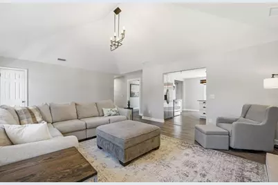 648 Dogwood Drive, Lawrenceville, GA 30046 - Photo 10