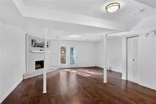 706 Twin Brooks Ct, Marietta, GA 30067 - Photo 2