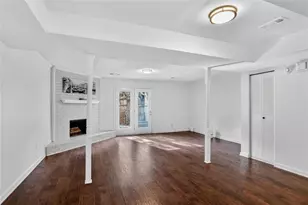 706 Twin Brooks Ct, Marietta, GA 30067 - Photo 2