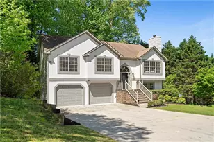 870 Long Branch Cir, Sugar Hill, GA 30518 - Photo 2