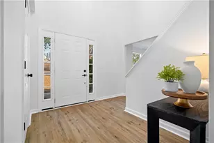 5418 Silver Springs Dr, Sugar Hill, GA 30518 - Photo 4