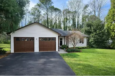 7847 Sugarland Drive, Jonesboro, GA 30236 - Photo 2