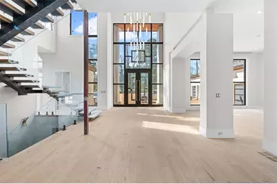 124 Woodlawn Drive NE, Marietta, GA 30067 - Photo 4