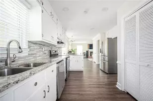 945 Arlington Dr, Tucker, GA 30084 - Photo 10