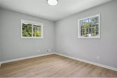 1349 Heather Circle, Riverdale, GA 30296 - Photo 10