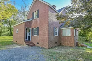 24 E Main St, Gainesville, GA 30501 - Photo 2