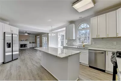 2779 Lake Forest Trail, Lawrenceville, GA 30043 - Photo 16