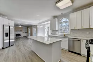 2779 Lake Forest Trail, Lawrenceville, GA 30043 - Photo 16