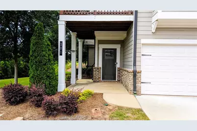 301 Hayden Circle, Woodstock, GA 30189 - Photo 2