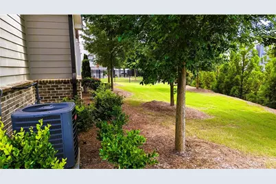 301 Hayden Circle, Woodstock, GA 30189 - Photo 16