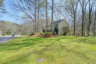 4241 Glenforest Way NE, Roswell, GA 30075 - Photo 46