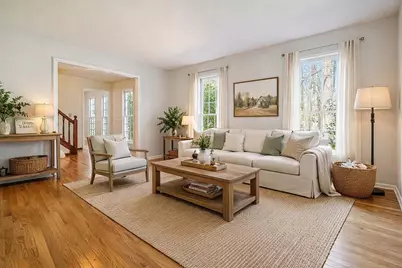 4241 Glenforest Way NE, Roswell, GA 30075 - Photo 4