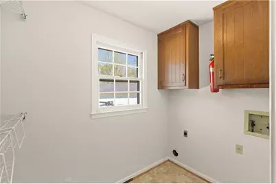 1055 Hunterhill Drive, Roswell, GA 30075 - Photo 24