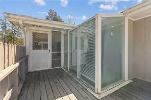 1055 Hunterhill Dr, Roswell, GA 30075 - Photo 36