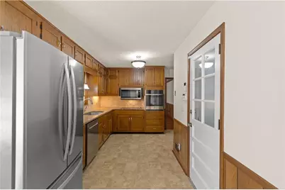 1055 Hunterhill Drive, Roswell, GA 30075 - Photo 18