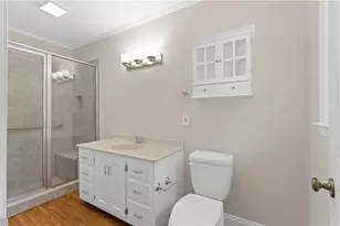 1055 Hunterhill Dr, Roswell, GA 30075 - Photo 50