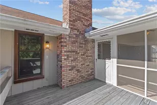 1055 Hunterhill Dr, Roswell, GA 30075 - Photo 34