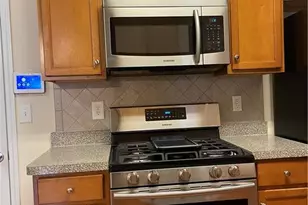 981 Brownstone Ln, Marietta, GA 30008 - Photo 10