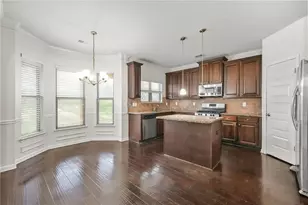 3777 Shady Maple Dr, Lithonia, GA 30038 - Photo 4