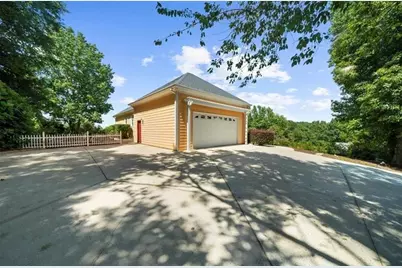 5739 Ridgewater Circle, Gainesville, GA 30506 - Photo 10