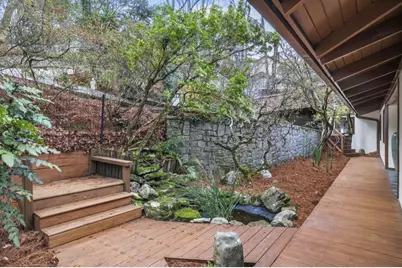 130 Huntcliff Point NE, Sandy Springs, GA 30350 - Photo 6