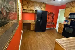 514 Clara Dr, Riverdale, GA 30274 - Photo 4