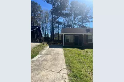 1152 Pinedale Circle NW, Conyers, GA 30012 - Photo 4