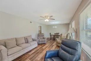 324 E Broad Street E, Winder, GA 30680 - Photo 6