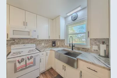 324 E Broad Street E, Winder, GA 30680 - Photo 12