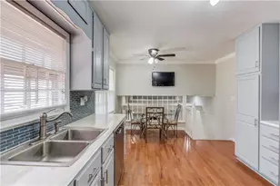 564 Allana Ct, Stone Mountain, GA 30087 - Photo 10