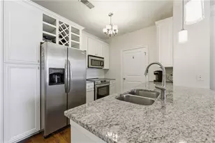 901 Abernathy Rd NE, Atlanta, GA 30328 - Photo 4