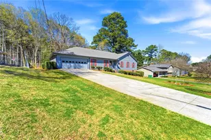 5215 Ashford Ct SW, Lilburn, GA 30047 - Photo 32